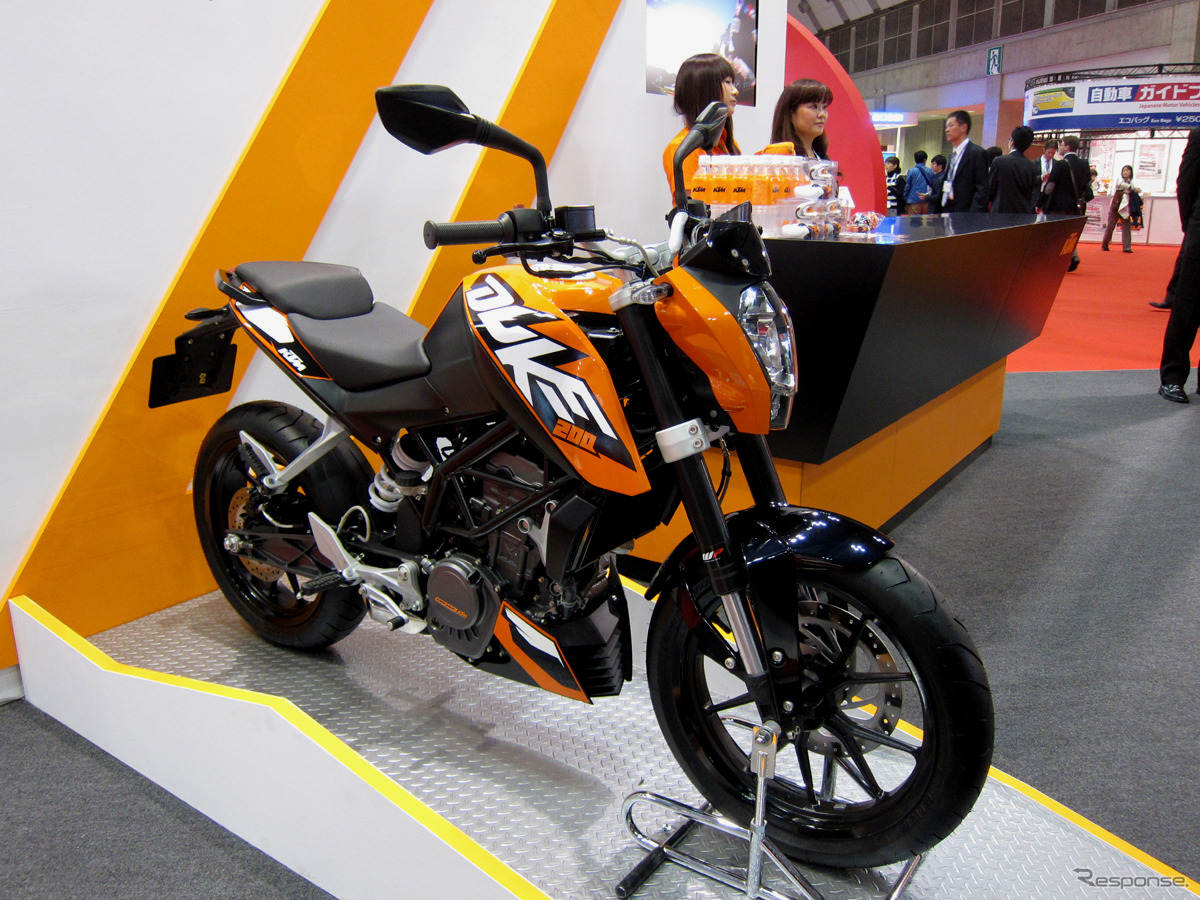 「200DUKE」