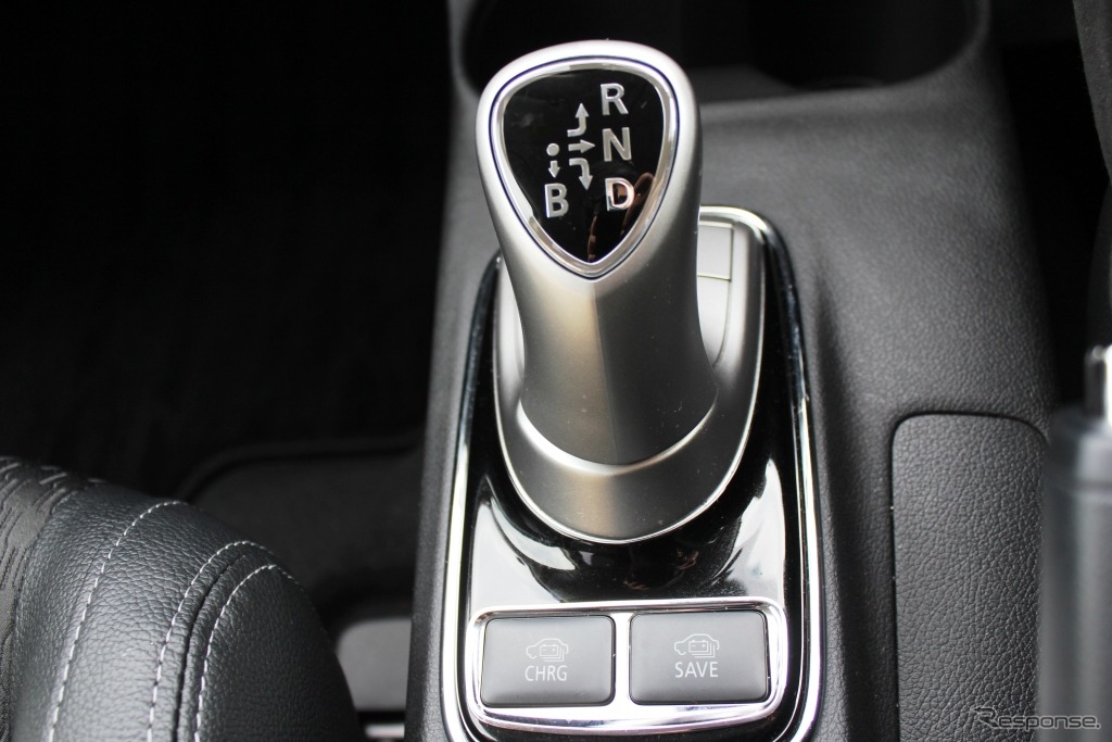 三菱・アウトランダー PHEV