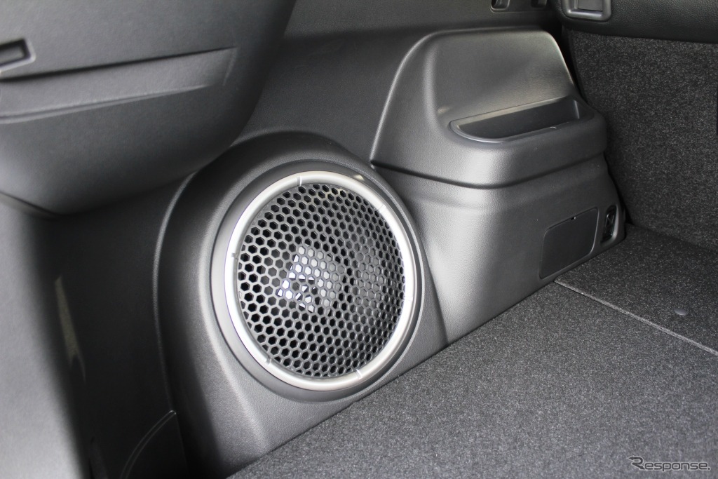 三菱・アウトランダー PHEV