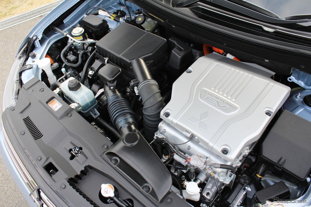 三菱・アウトランダー PHEV