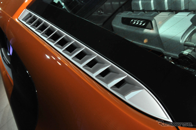 アウディ R8 2013年モデル