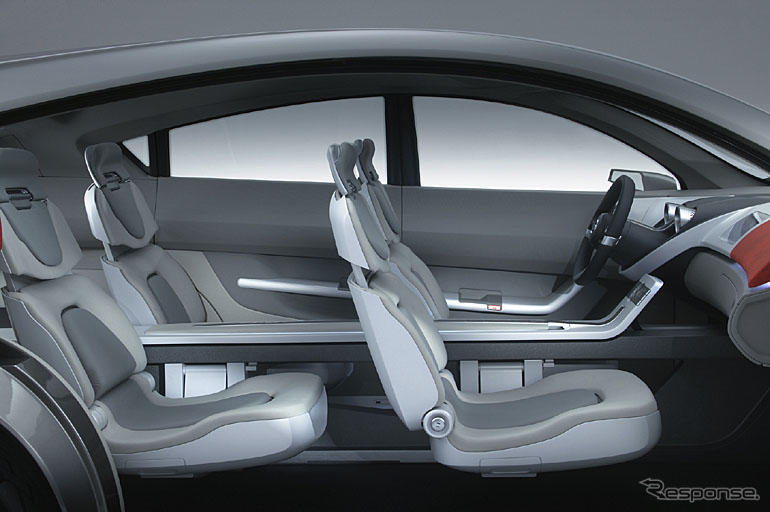 日産、英国工場で新型SUVを生産