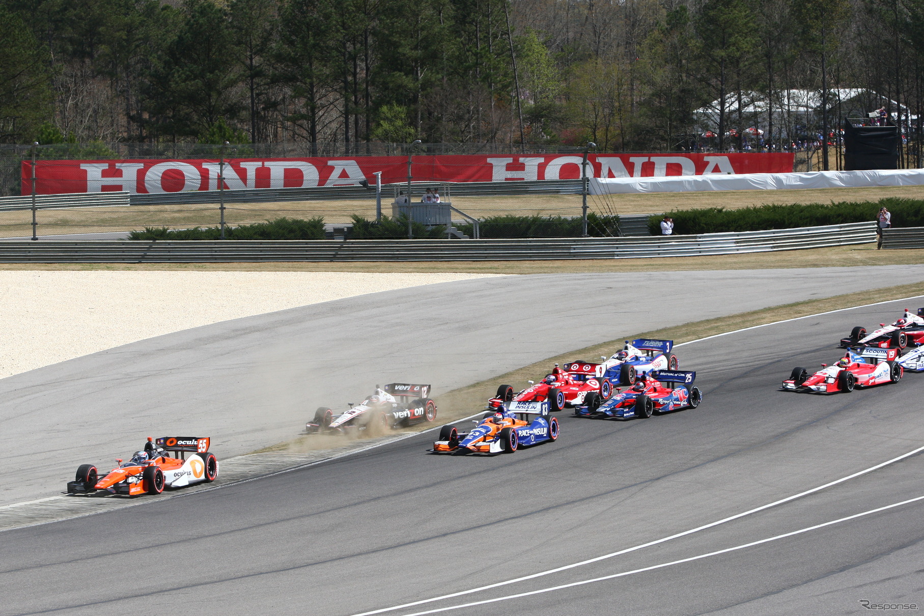 2013年インディカー・シリーズ第2戦アラバマの決勝レースシーン。写真：Indycar