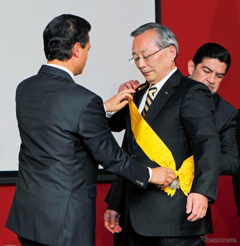 「アギラ・アステカ勲章」叙勲セレモニー