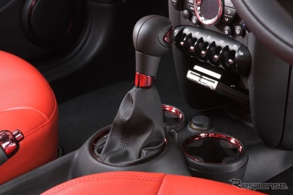 布袋寅泰とMINIのコラボレーションモデル