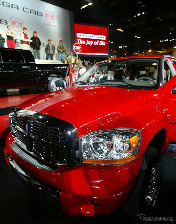 【シカゴモーターショー05】ダッジ ラム メガキャブ…とにかく広い