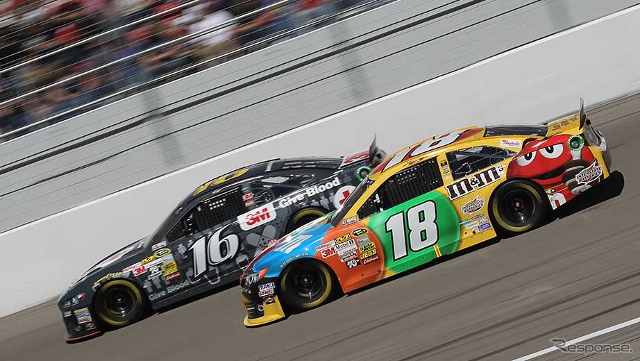 グレッグ・ビッフルとカイル・ブッシュ