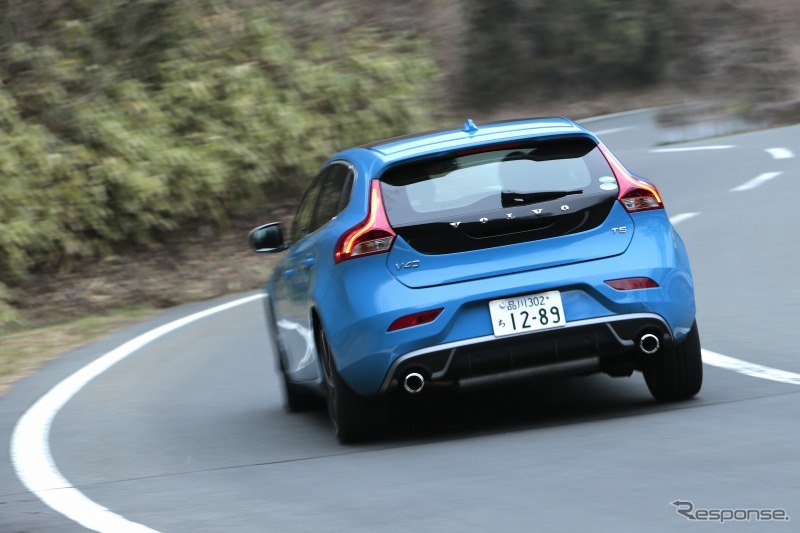 ボルボ V40 T5 R-DESIGN