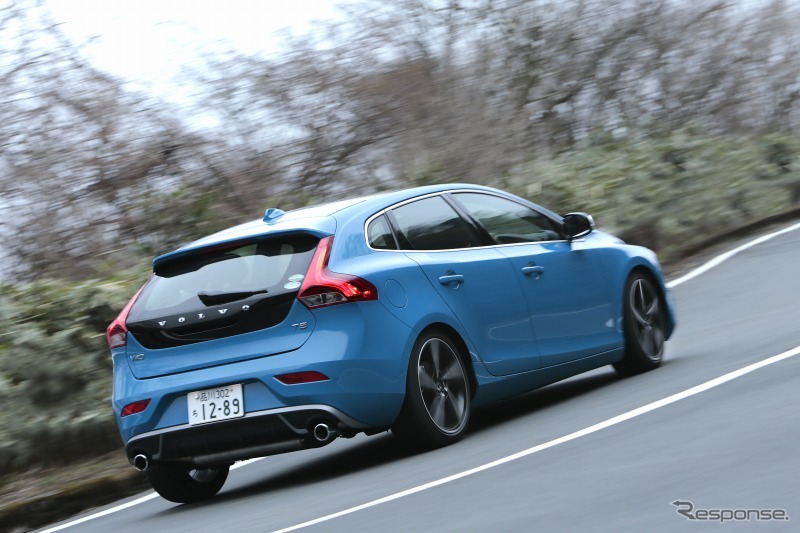 ボルボ V40 T5 R-DESIGN