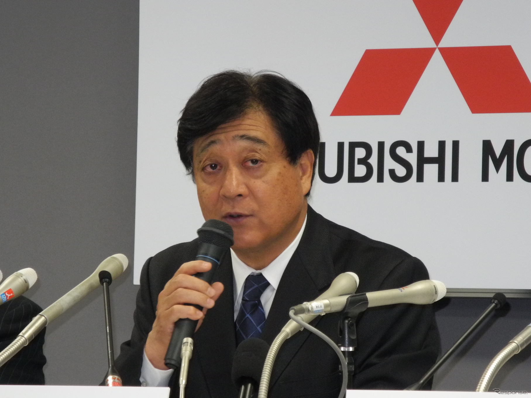 三菱自動車工業の益子修社長