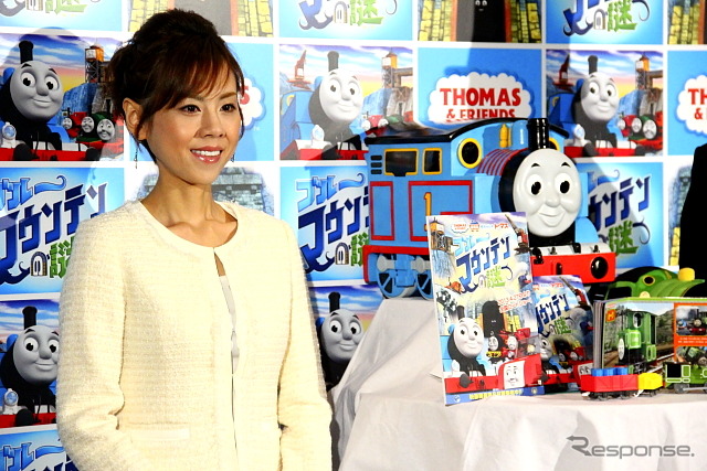 「きかんしゃトーマス ブルーマウンテンの謎」公開イベントでの高橋英樹さんと高橋真麻さん