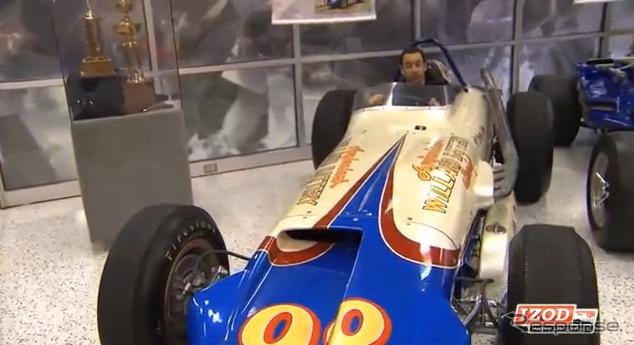 カストロネベスによる50年前のインディカーマシンの解説（動画キャプチャ）