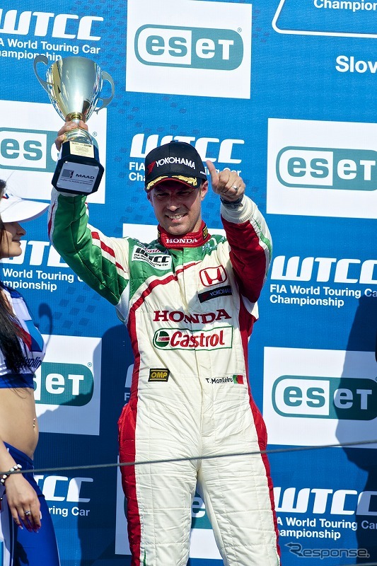 ティアゴ・モンテイロ選手の表彰台