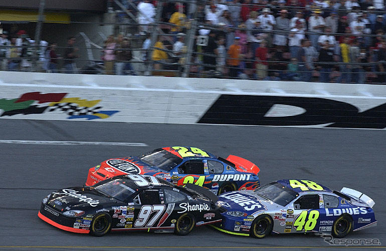 NASCARがシリウスでの中継を決定