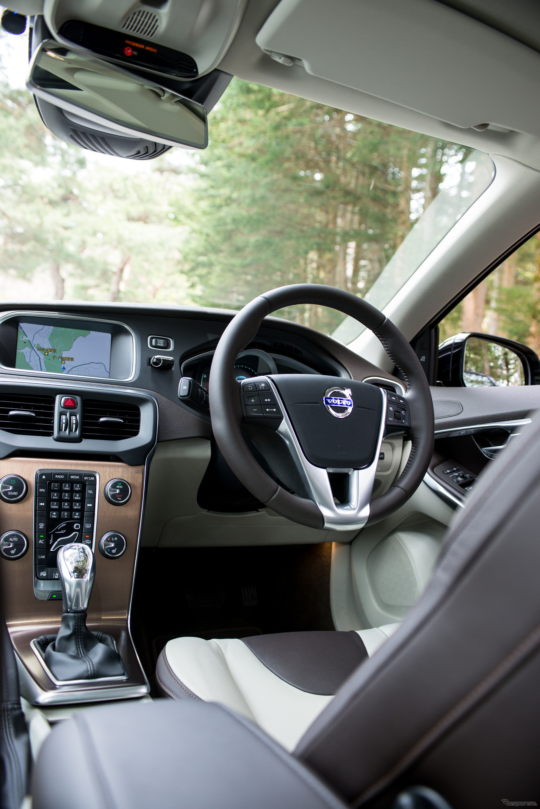 ボルボ・V40 クロスカントリー T5 AWD