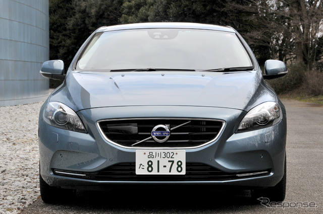 ボルボ・V40 クロスカントリー T5 AWD