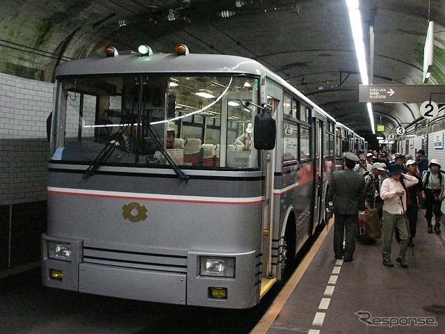 関電トンネル内に設けられた黒部ダム駅。