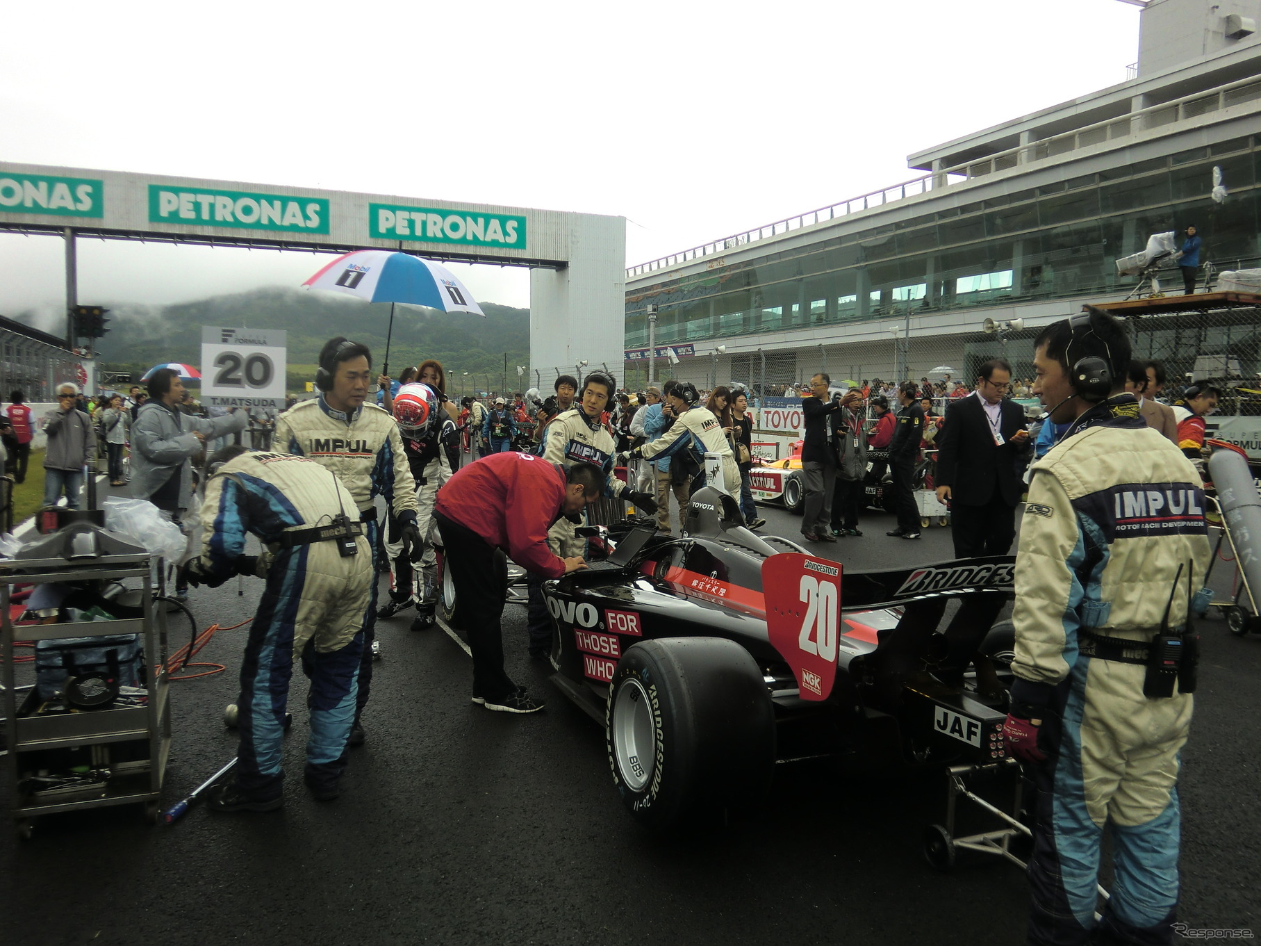 タイヤ選択が微妙な状況で決勝レースのスタートを迎えたSFオートポリス戦。