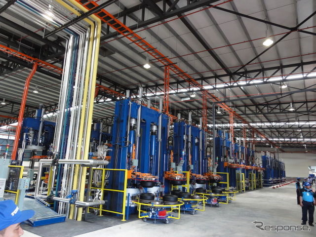 東洋ゴム工業、マレーシアのタイピン市に新工場竣工式のようす