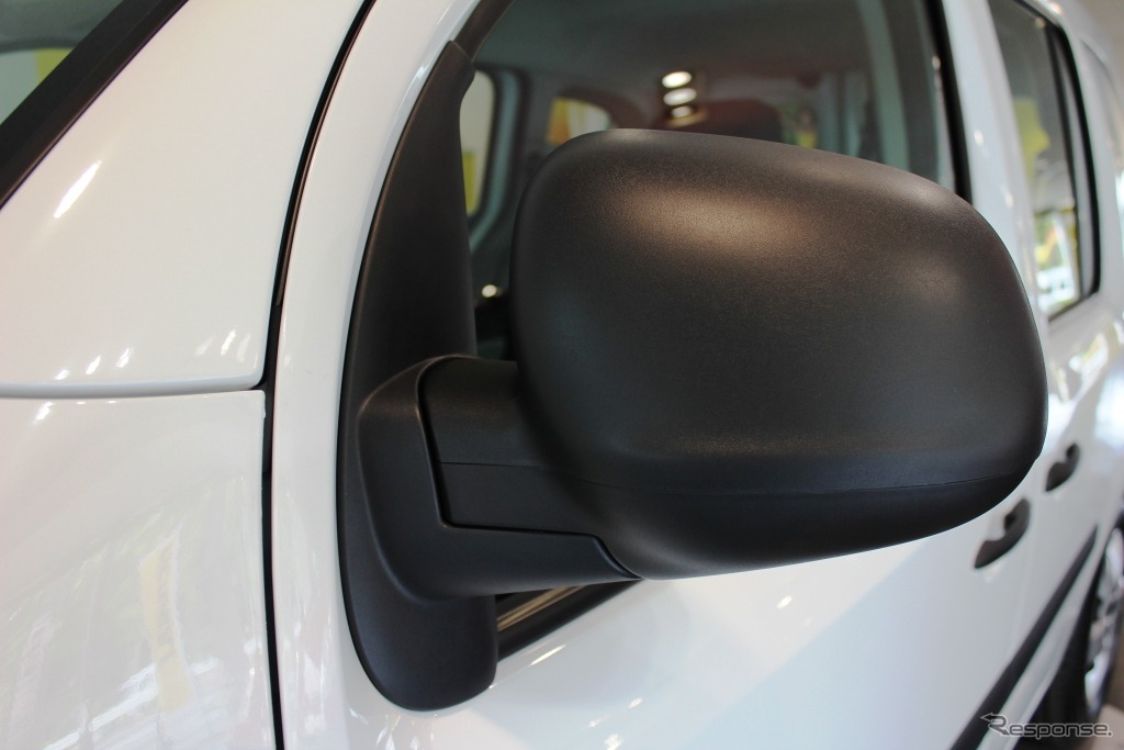 ルノー・カングーオーセンティック