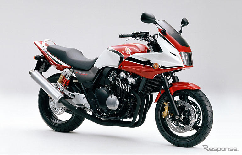 CB400スーパーFOURにハーフカウル装着のボルドール追加