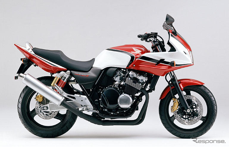 CB400スーパーFOURにハーフカウル装着のボルドール追加