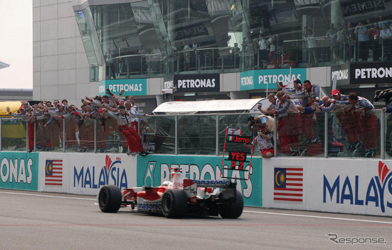 【トヨタF1】トゥルーリ2位で、チーム初めて表彰台!!