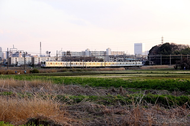 東武野田線　8000系