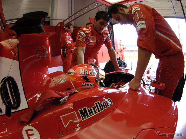 シューマッハ、フェラーリ F2005に「合格」