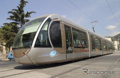 アルストムが開発した超低床式LRV「シタディス」。世界各国のLRTで採用されている。