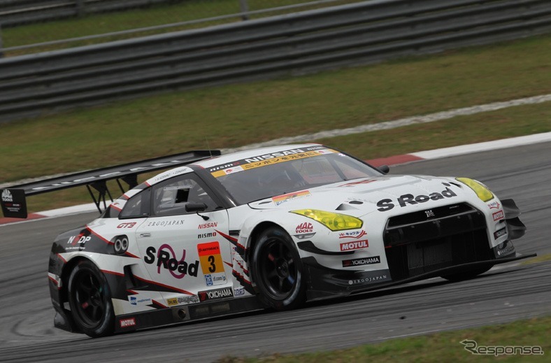 SUPER GT GT300 ＃3 S Road NDDP GT-R