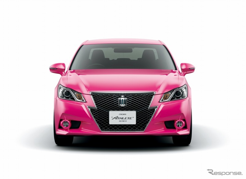ピンクのクラウン販促キャンペーン仕様車