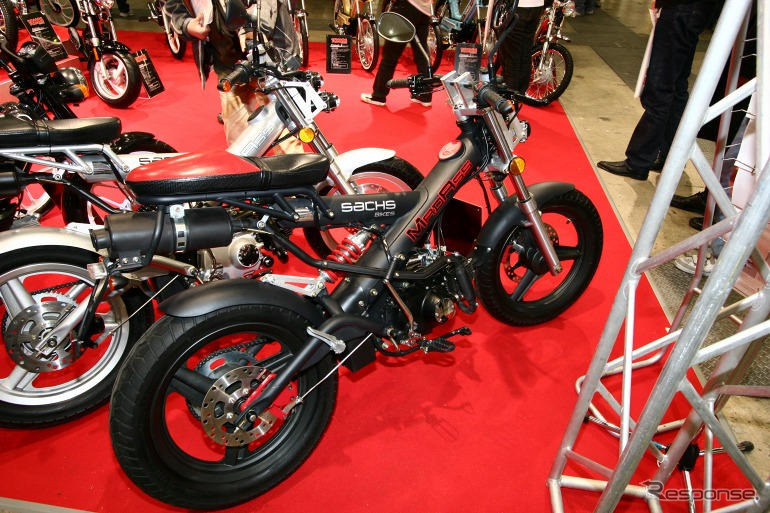 【東京モーターサイクルショー05】写真蔵…TOMOSブース