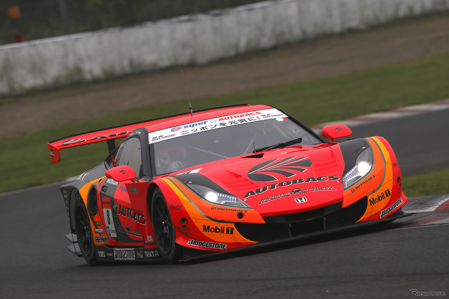 上位の混乱を尻目に逆転優勝を果たした#8 ARTA HSV-010。写真：Honda