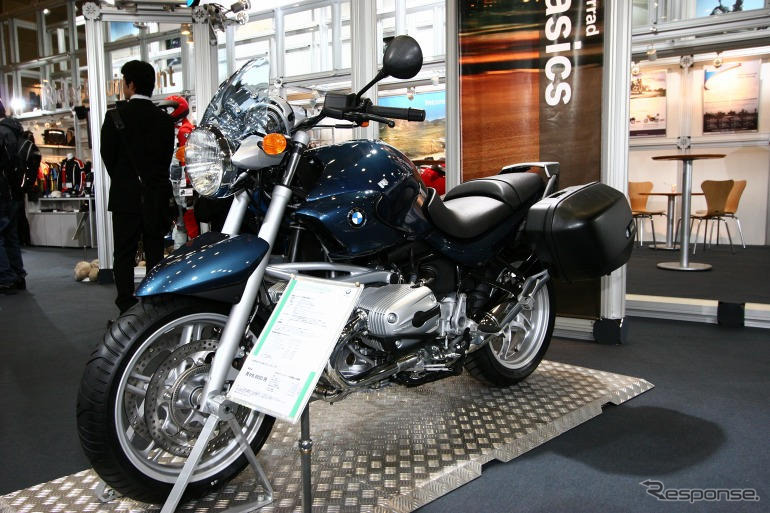 【東京モーターサイクルショー05】写真蔵…大きくなるBMWブース