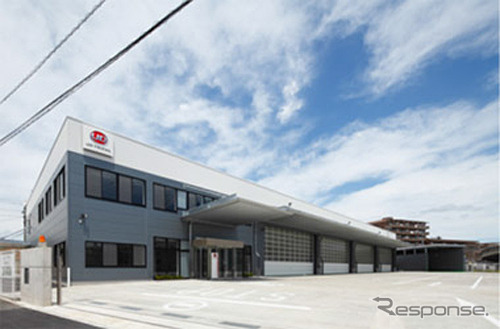 UDトラックス・越谷カスタマーセンター全景