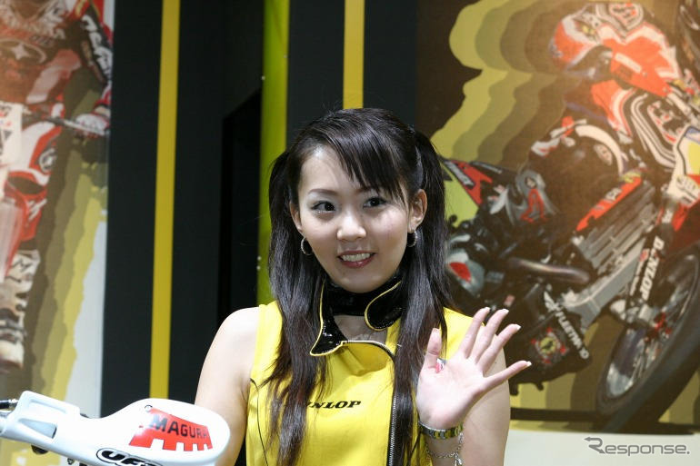 【東京モーターサイクルショー05】もういっちょ! コンパニオン写真蔵