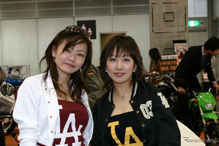 【東京モーターサイクルショー05】もういっちょ! コンパニオン写真蔵