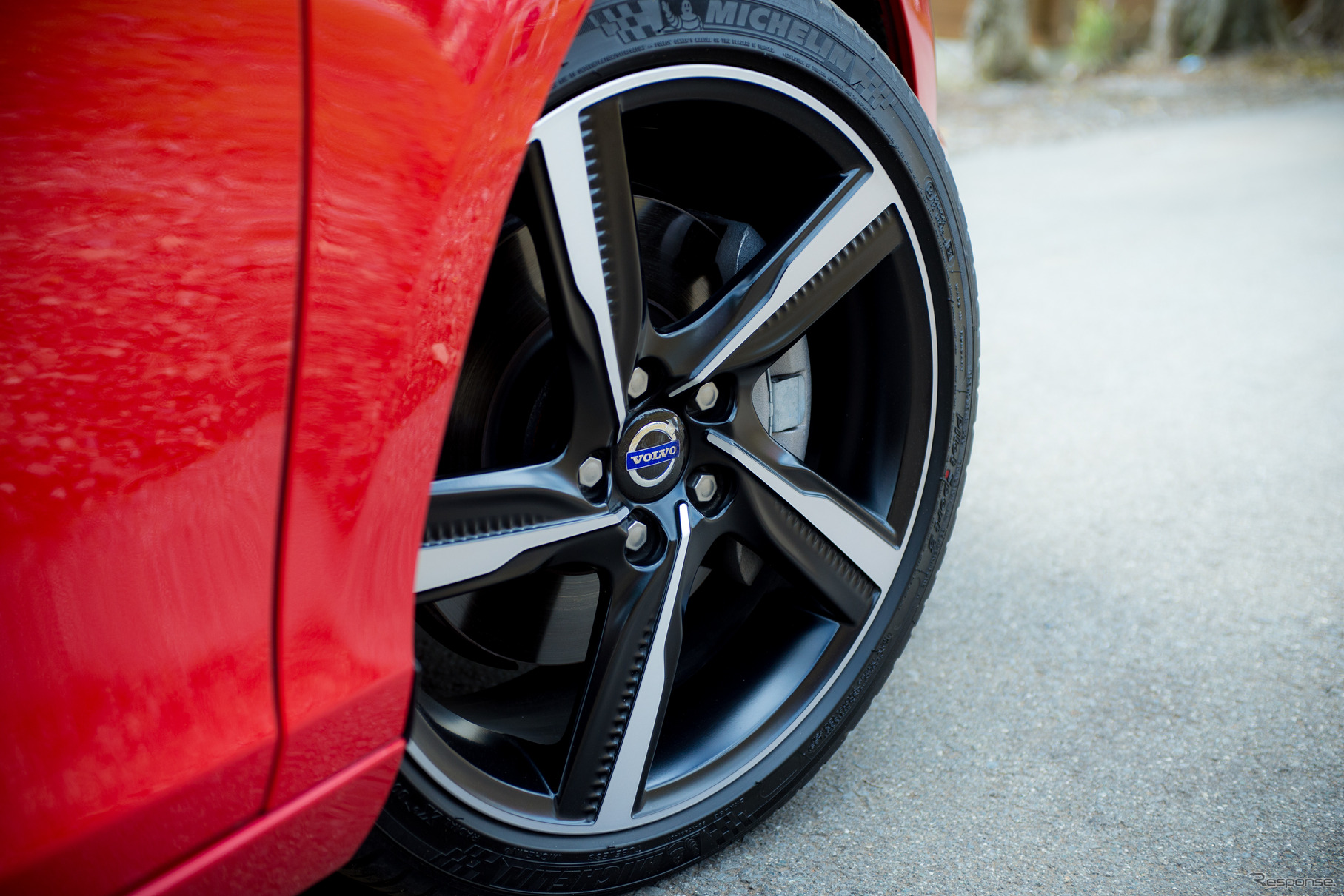 ボルボ・V40 T5 R-DESIGN