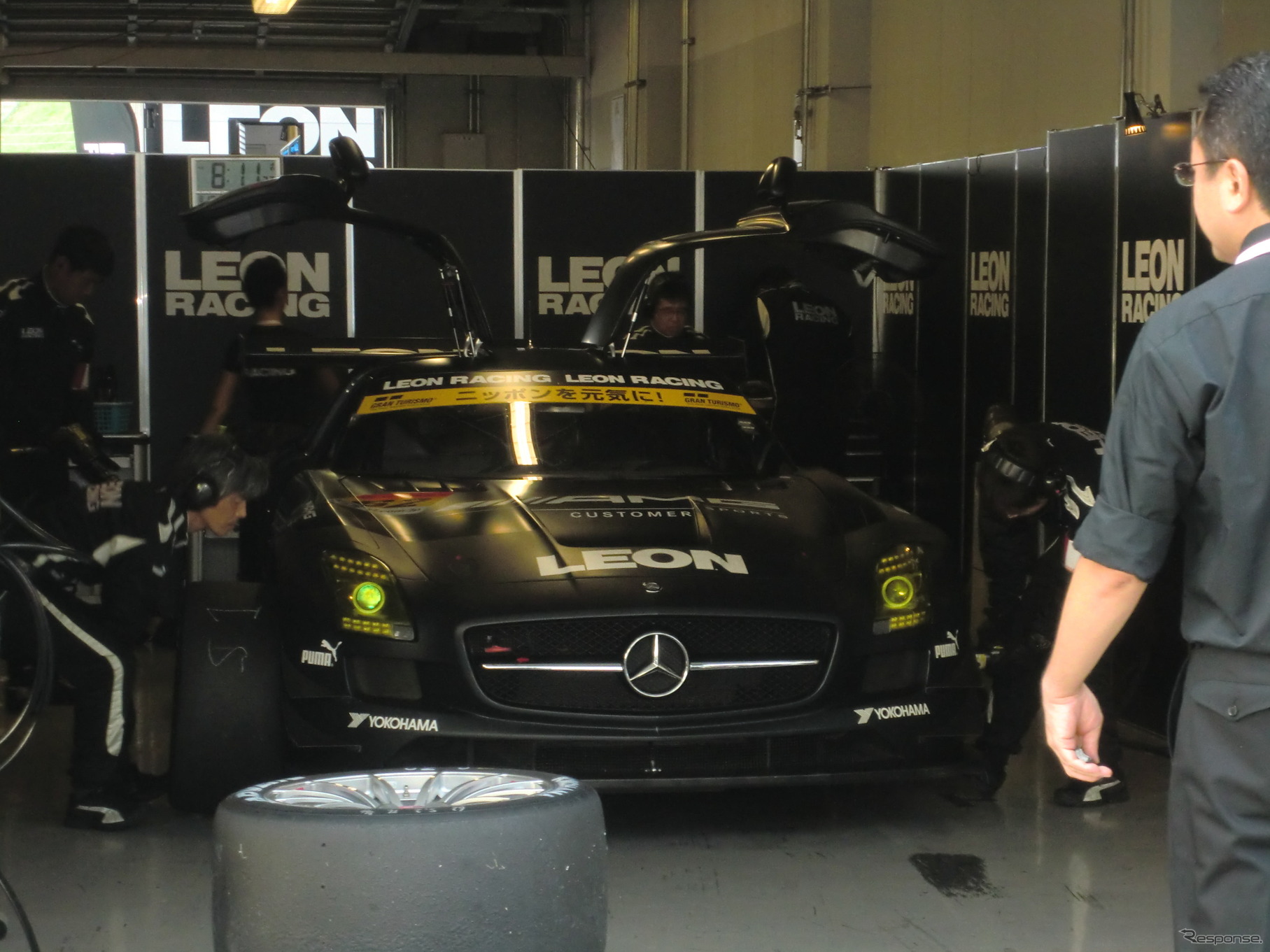 GT300決勝3位となったLEON SLS。