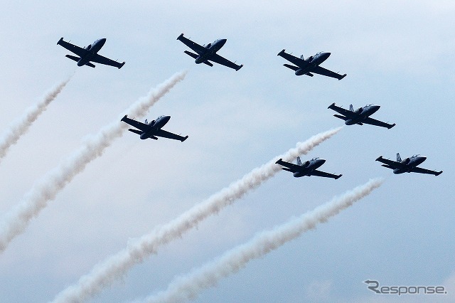 ふくしまスカイパーク上空てフルショーを行ったブライトリング・ジェットチーム。これは2日目（8月8日）のもの。初日とはメニューを若干変えて実施した。