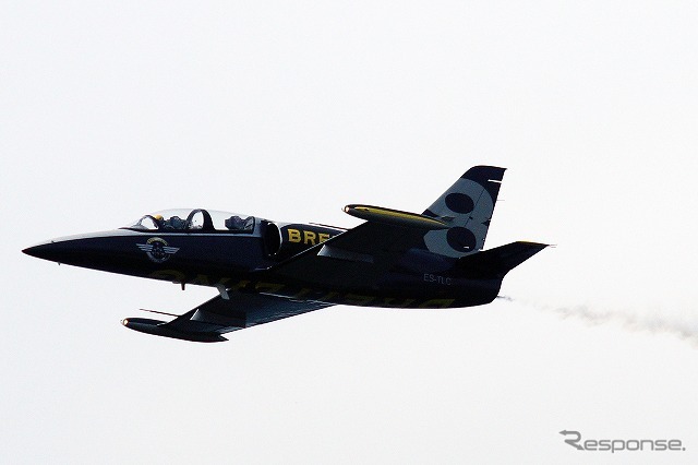 ふくしまスカイパーク上空てフルショーを行ったブライトリング・ジェットチーム。これは2日目（8月8日）のもの。初日とはメニューを若干変えて実施した。