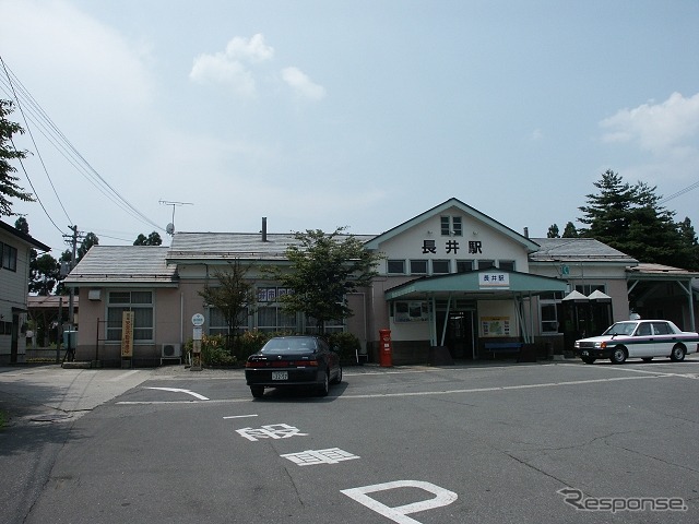 長井駅ではラッセルモーターカーの乗車体験などが行われる。