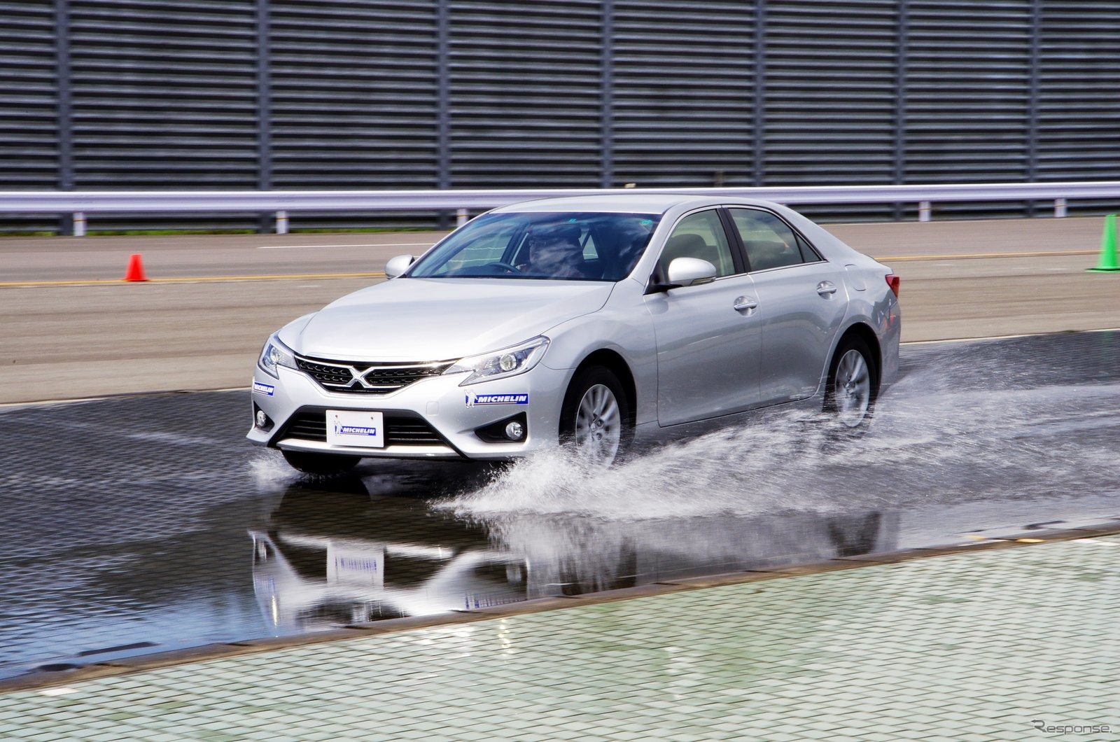 低μ路でのグリップを向上させたPrimacy 3