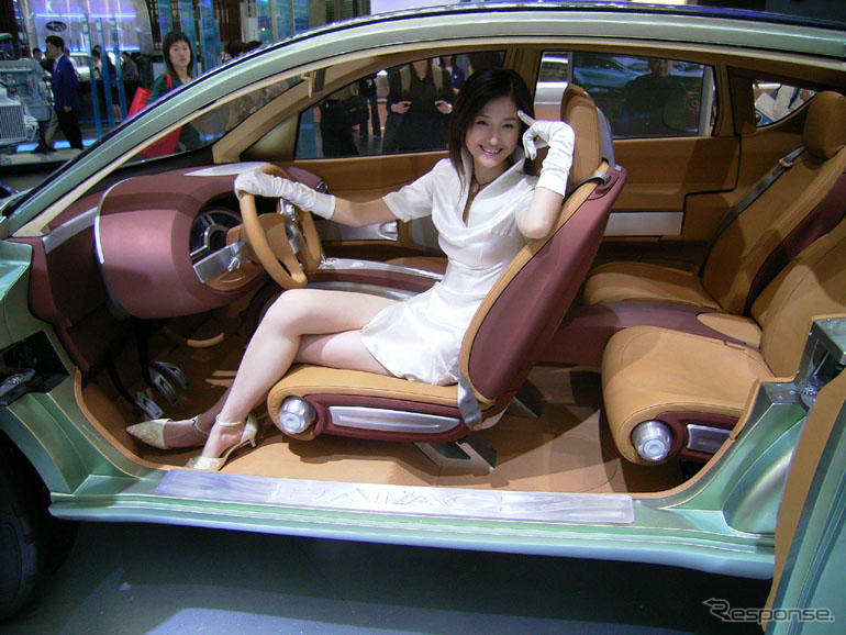 【上海モーターショー05】あら、かっこいい! …GMのコンセプトカー