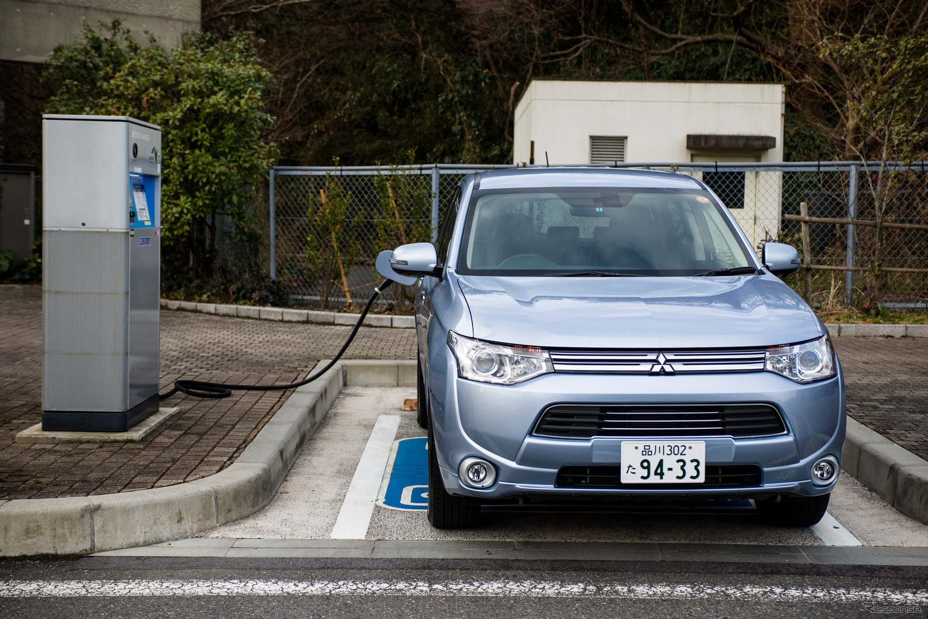 三菱・アウトランダー PHEV