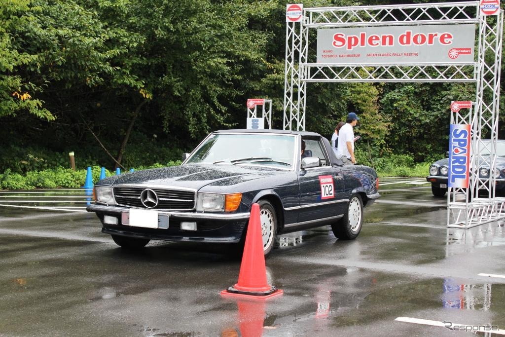 メルセデスベンツ・560SL