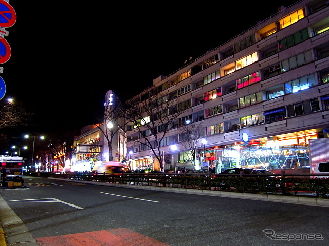 表参道（都道413号線）