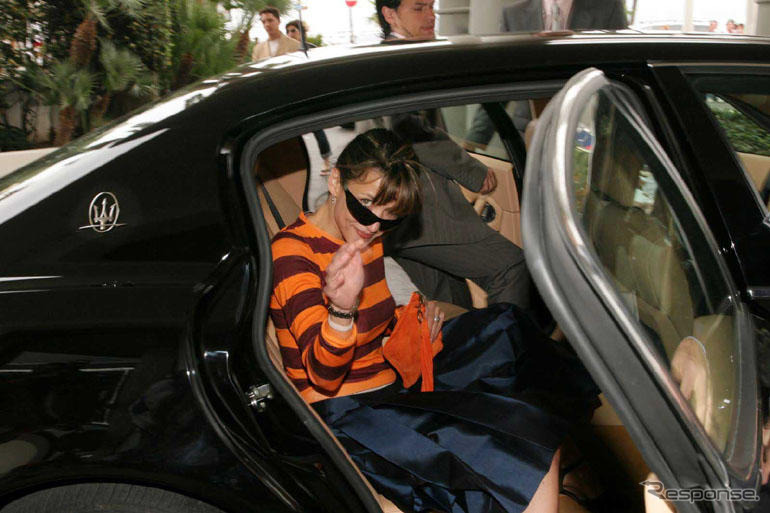 シャロン・ストーン vs マセラティ---カンヌ映画祭