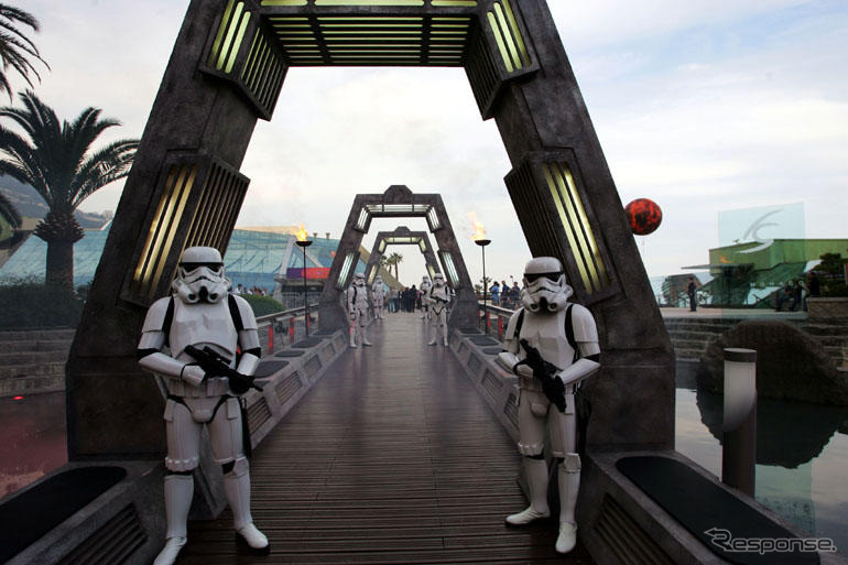 スターウォーズ 写真蔵…“フォース”をレッドブルに